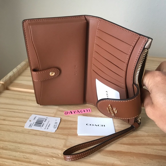 Coach Wallet🎈🎈 - Picture 5 of 6